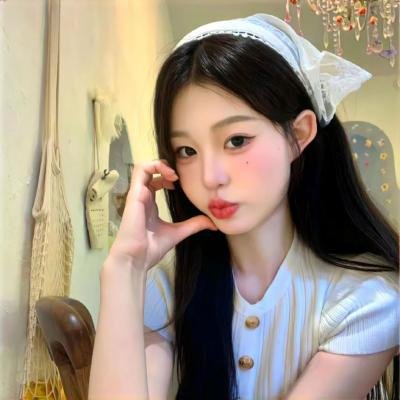 单车上的少女 封面